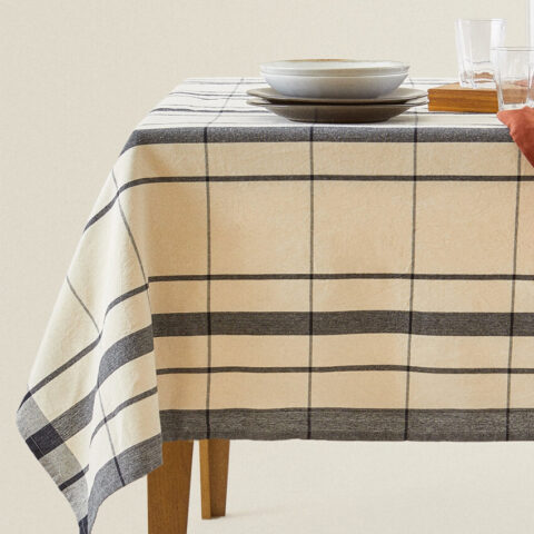 Modern Checked Tablecloth